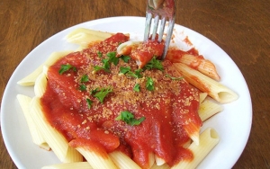 Tidak Memasak Pasta dengan Sausnya
