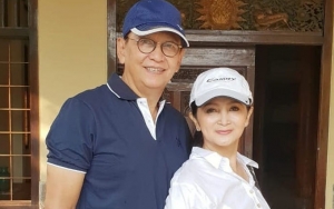 Roy Marten Pasang Senyum Semringah Saat Bulan Madu ke-20, Wajah Awet Muda Istri Jadi Sorotan
