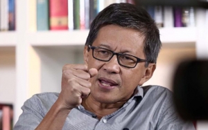  Tanggapi Wiranto, Rocky Gerung Sebut Jokowi dan Ma'ruf Bisa Terjerat UU Terorisme Soal Hoaks Esemka