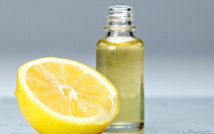 Lemon dan minyak almond
