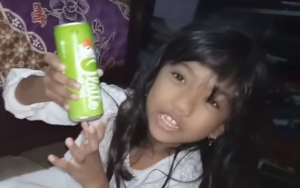 Bocah Ini Ngaku Bohong Makan Samyang di Video Mukbang, Endingnya Malah Bikin Mewek