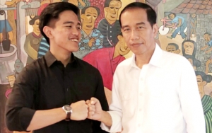 Keluhan 'Aneh' Kaesang Pangarep Saat Potret Akrab Jokowi Sekeluarga Beredar di Medsos