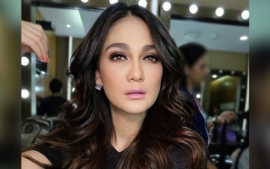  Luna Maya Ngedot Kayak Bayi Bikin Gemas, Tingkah Kocak Bareng Sahabat Banjir Komentar