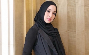 Chacha Frederica Mantap Pilih Jokowi-Ma'ruf, Kesal Diberitakan Jadi MC Acara Sandiaga Uno