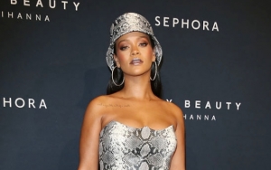Rihanna Tarik Produk Kosmetiknya Usai Dituding Rasis