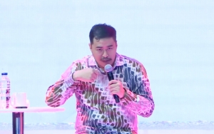 Pandji Pragiwaksono Tuai Kontroversi Gara-Gara Bahas Kucing Saat Stand Up Comedy