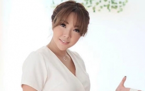 Gisella Anastasia Dicibir Makin 'Liar' Pakai Baju Terbuka Saat Liburan Bareng Wijaya Saputra