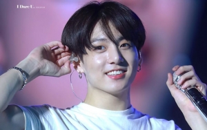 Jungkook BTS Kirim Truk Kopi dan Pizza ke Lokasi Syuting Drama IU