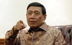 Wiranto Sebut Hoaks Pemilu Akan Rusuh Picu Warga Berbondong ke Luar Negeri Jelang Pilpres