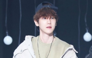 Cara Unik Baekhyun EXO Ngetik di Ponsel Bikin Fans Heran