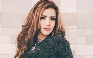  Barbie Kumalasari Ngintil Jadi Pengacara Kriss Hatta, Dibully Artis Skuter Tukang Pansos 