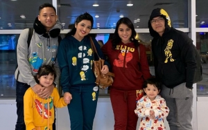  Sempat Bikin Heboh, Ashanty Ceritakan Kondisi Keluarganya Saat Ngemper Di Bandara Turki