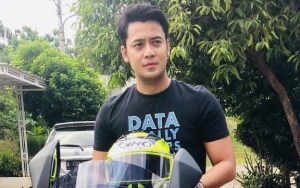 Kriss Hatta Sunggingkan Senyum Saat Ditahan, Pakar Ekspresi Bongkar Ada Makna Tersembunyi