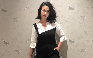 Vanessa Angel Tampil Berhijab Nyanyi Lagu Islami di Rutan Medaeng, Tuai Pujian dan Dukungan Netter