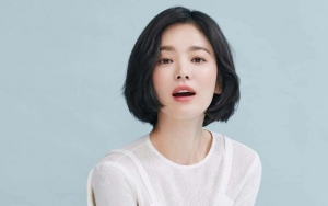 Song Hye Kyo Dibela Netter Usai Kepergok Tak Pakai Cincin Nikah Lagi