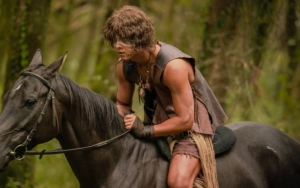 Penulis Naskah 'Arthdal Chronicles' Sebut Tatapan Song Joong Ki Punya Arti Keren Ini