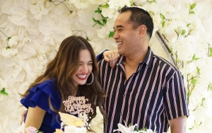 7 Potret Pesta Ulang Tahun Nia Ramadhani ke-29, Hangat Dihadiri Orang-Orang Terdekat