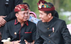 Bali Penyumbang Suara Tertinggi Paslon 01, Jokowi Ucapkan Terima Kasih Langsung ke Gubernur