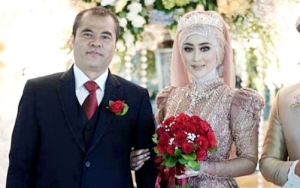 Aceng Fikri Resmi Lepas Status Duda, Boyong Istri Beda Usia 16 Tahun Bulan Madu ke Belanda
