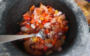 Sambal Dabu-Dabu dari Manado