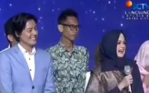 SCTV Music Awards 2019: Diminta Tatap Roger Danuarta, Jawaban Cut Meyriska Bikin Meleleh