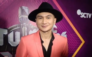 SCTV Music Awards 2019: Anji Ungkap Alasan 'Kasih Panggung' ke Lucinta Luna
