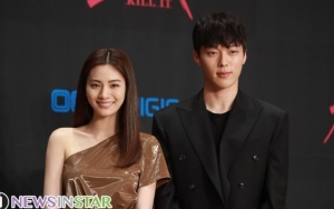 Nana Ceria Saat Foto Bareng Jang Ki Yong di Lokasi Syuting 'Kill It', Fans Baper Abis