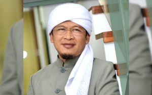 Ibunda Aa Gym Meninggal Usai Sempat Alami Panas, Deretan Artis Ini Ikut Berbelasungkawa