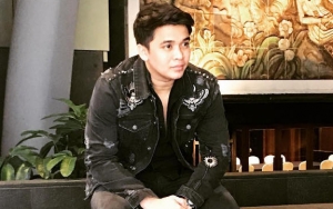 Billy Syahputra Gendong Sang Kekasih Baru Malah Disindir Jadi Budak Cinta