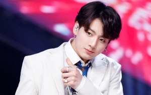 Imutnya Jungkook BTS Susah Payah Cari Roti Enak Yang Dimakan di Film Zombie