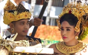 Video Janji Nikah Ajun Perwira Penuh Haru, Istri Tersipu Malu 'Disentil' Aib Doyan Party