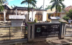 Sengaja Live Facebook Saat Bakar Kantor Desa, Pelaku: Supaya Pak Jokowi Tahu
