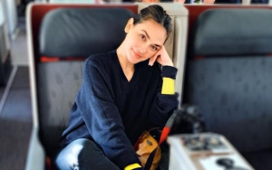 Luna Maya 'Malas' ke Resepsi Syahrini-Reino, 'Tampar' Mantan Lewat Foto Bahagia Bareng Teman?