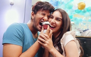 Ammar Zoni Kepergok Bawakan Tas Sang Istri, Cara Jalan Irish Bella Malah Bikin Salfok