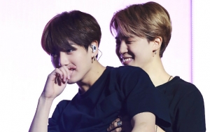 Jimin Nangis Sambil Terus Bilang Ini di Konser BTS, Aksi Jungkook Bikin Gemas