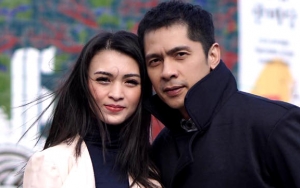 Donita Mantap Berhijab, Begini Dukungan Adi Nugroho kepada Sang Istri