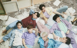 GOT7 Seram Bermandikan Cahaya Merah Dalam Foto Teaser Comeback 'Spinning Top'