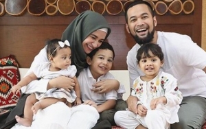  Kocaknya Teuku Wisnu Iseng Ke Shireen Sungkar Saat Pemotretan