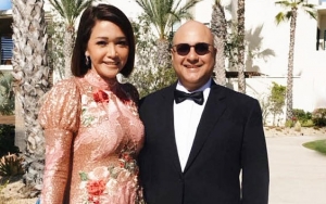 Cuma Buat Diinjak, Harga Sandal Maia Yang Dipakai Saat Liburan Romantis Bareng Irwan Bikin Syok