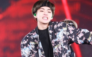 V BTS Berikan Topinya untuk Fanboy Cilik di Konser, Sang Ibu Bagikan Foto dan Bikin Fans Gemas