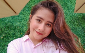 Tawa Lepas Prilly Latuconsina Bikin Netter Tertular, Penampilan Berkerudung Curi Perhatian