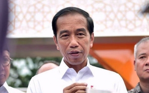 Heboh Video Jokowi Disebut Ditinggal Pasukan Saat Buka Bersama di Monas