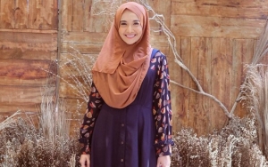 Zaskia Sungkar Bantah Tegas Kabar Hamil, Sebut Perut Buncit Gara-Gara Baju Kebesaran dan Naik 10 Kg