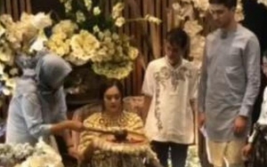  Gelar Upacara 7 Bulanan, Netter Ributkan Usia Kandungan Aura Kasih