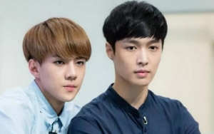 Lay Hapus Foto Selfie Bareng Sehun Gara-Gara Tak Tahan Dituding Pansos?