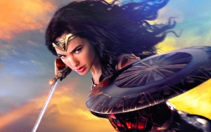 Sutradara Patty Jenkins Menyesal Tunda Perilisan 'Wonder Woman 1984', Kenapa?