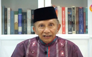 Amien Rais Mangkir Dari Panggilan Polisi Tapi Ikut Prabowo Jenguk Eggi Sudjana di Polda Metro Jaya