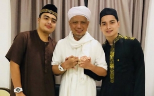Tulisan Terakhir Ustaz Arifin Ilham Diungkap Sang Anak, Artinya Bikin Merinding