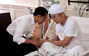 Jokowi Ucapkan Duka Cita Meninggalnya Ustaz Arifin, Ma'ruf Amin dan Sandiaga Kirim Karangan Bunga