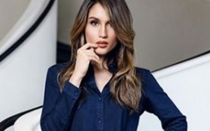  Bulan Ramadhan, Cinta Laura Tetap Nyaman Berbusana Seksi
